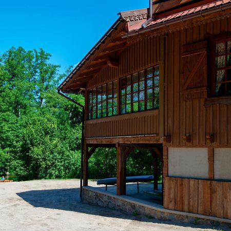 Karczma Zacisze Bed & Breakfast Krutyn Exterior photo